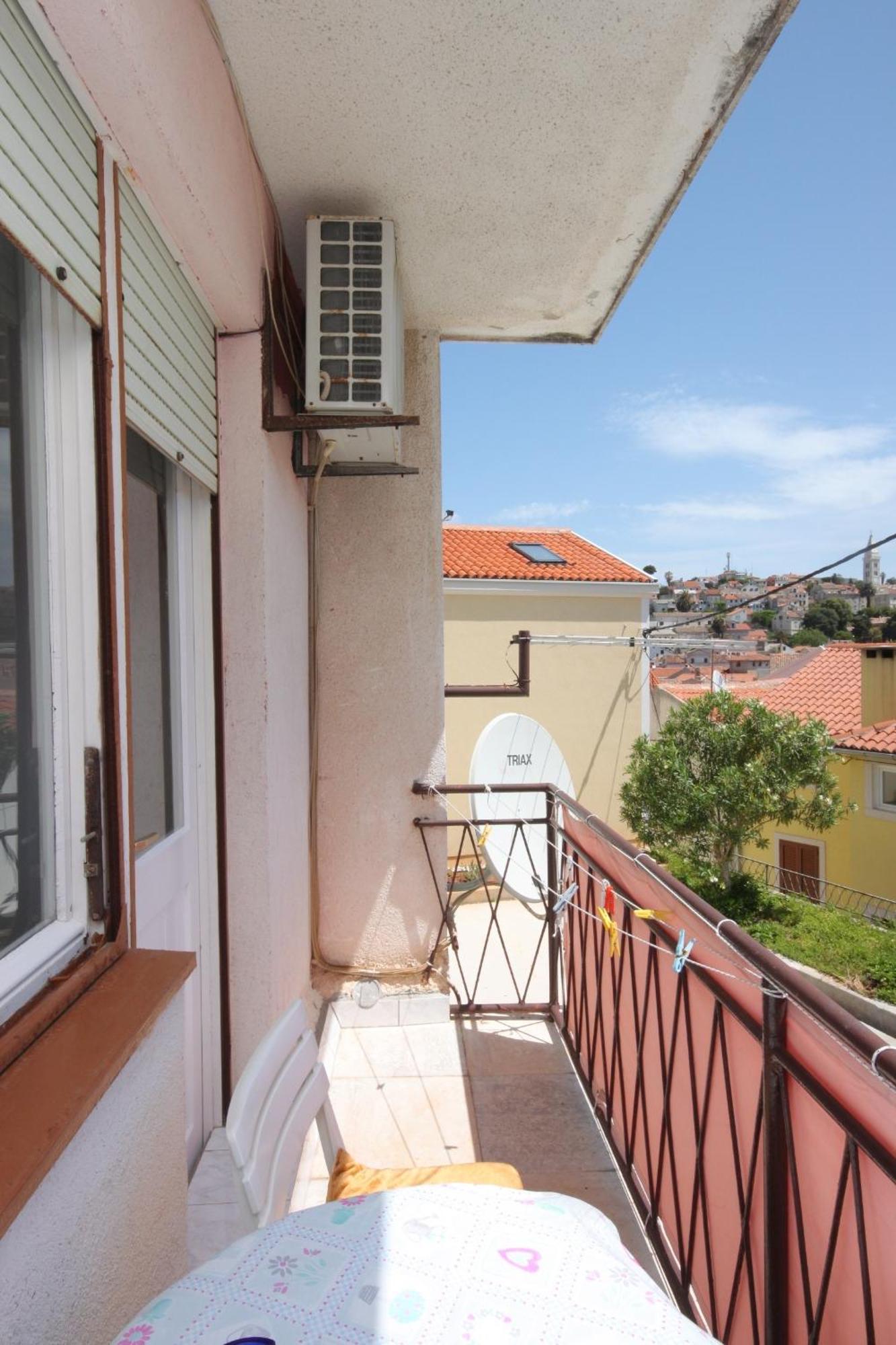 Apartments And Rooms With Parking Space Mali Lošinj Exterior foto