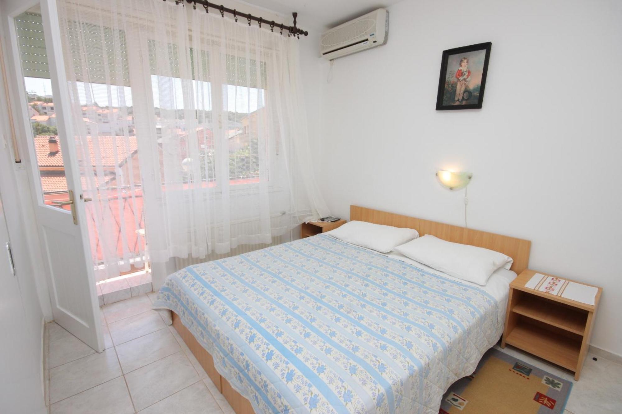 Apartments And Rooms With Parking Space Mali Lošinj Exterior foto