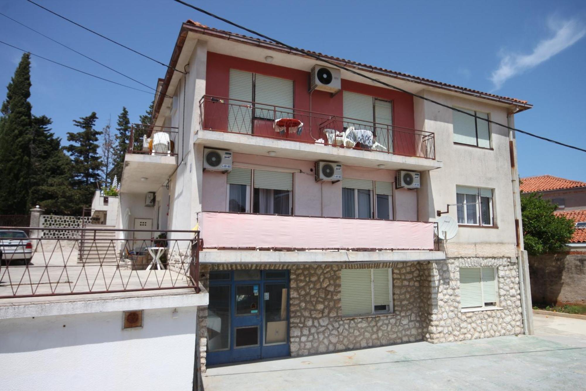 Apartments And Rooms With Parking Space Mali Lošinj Exterior foto
