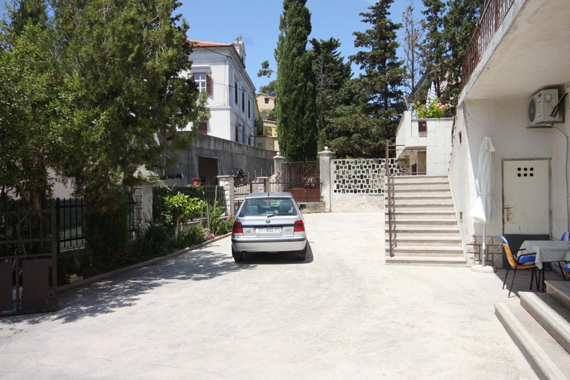 Apartments And Rooms With Parking Space Mali Lošinj Exterior foto