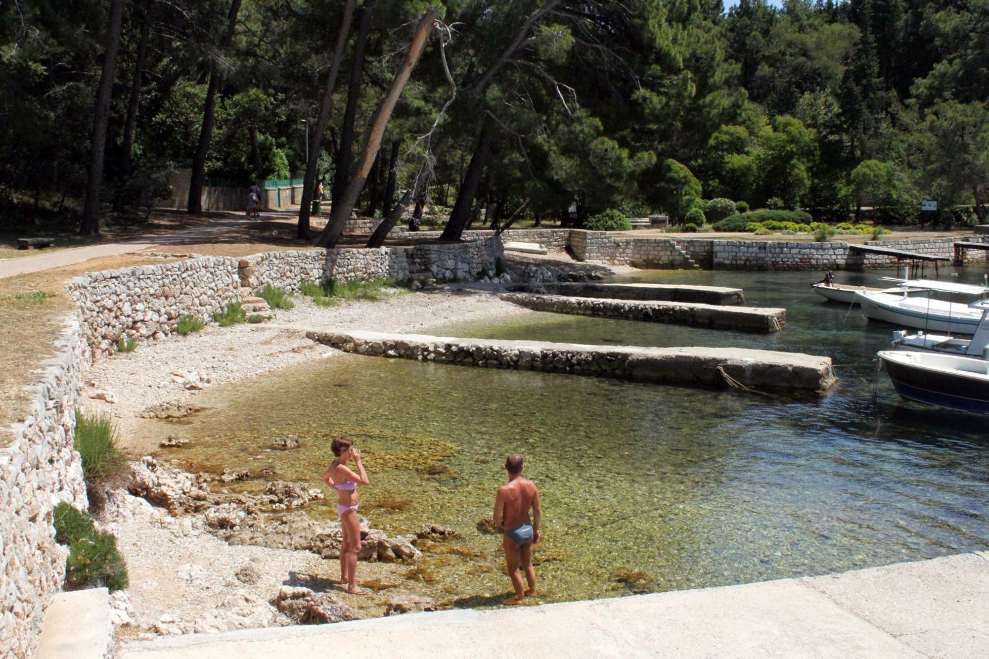 Apartments And Rooms With Parking Space Mali Lošinj Exterior foto