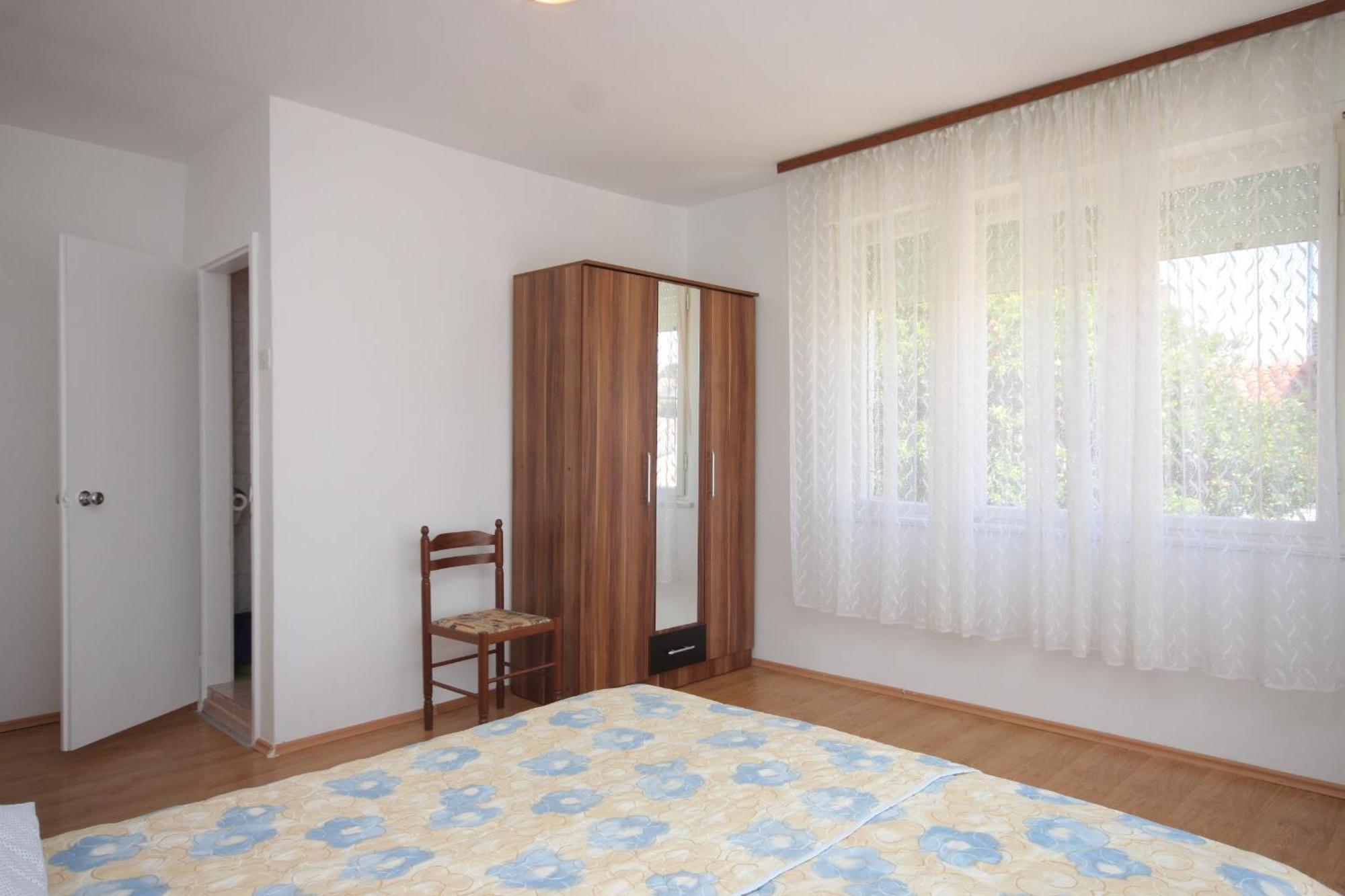 Apartments And Rooms With Parking Space Mali Lošinj Habitación foto